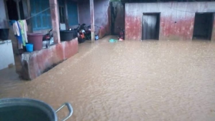 E/R: Officers displaced as Police station, barracks flood | Starr Fm