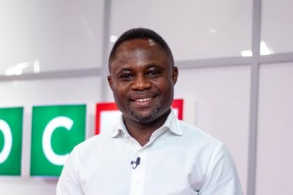 Health Minister Akandoh addresses GHS board on patient care standards